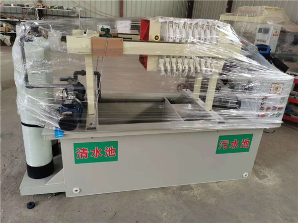 1500型自動(dòng)拉板壓濾機(jī) 